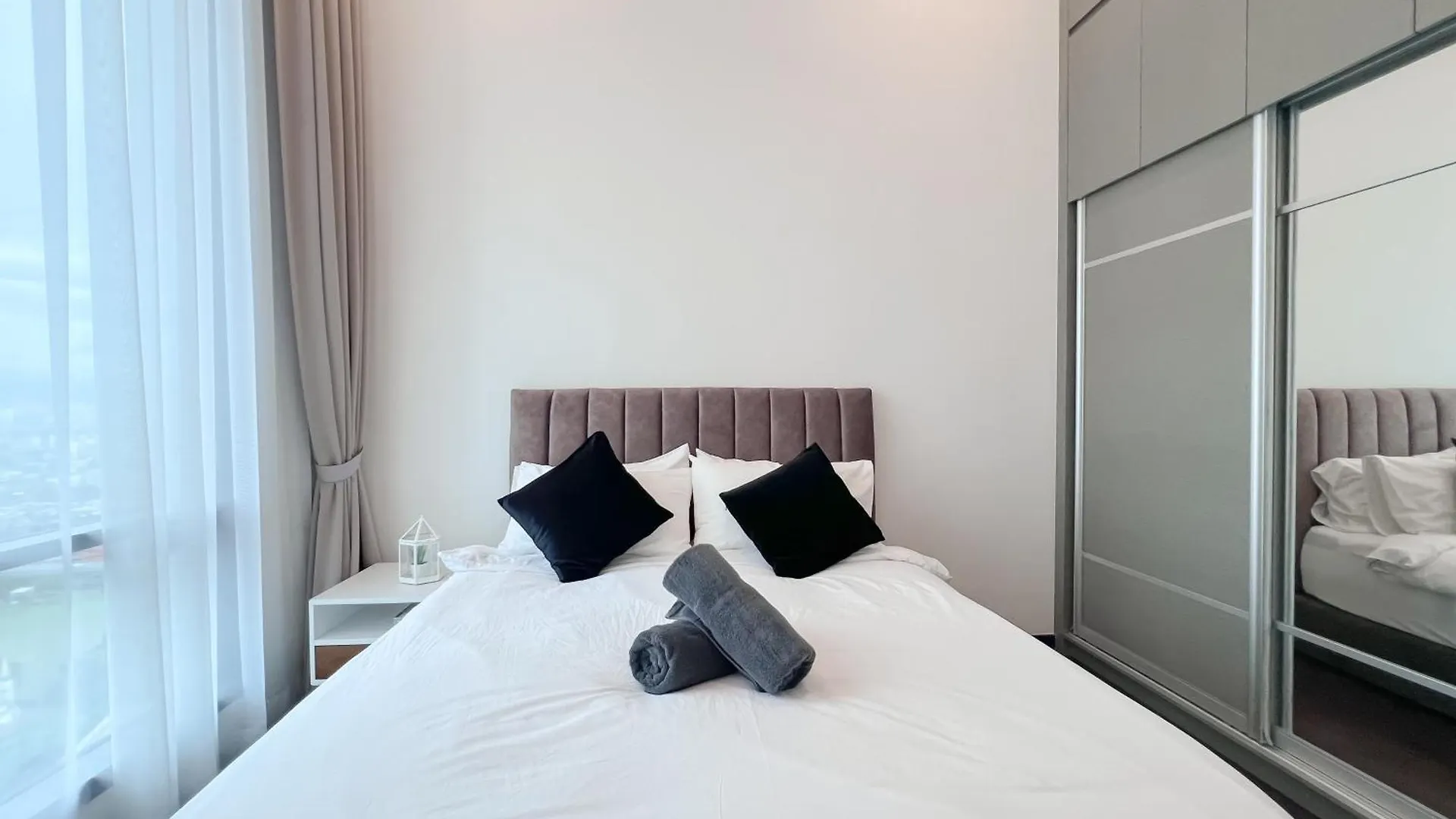 Apartment Opus Residences By Manhattan Group Kuala Lumpur Malaysia
